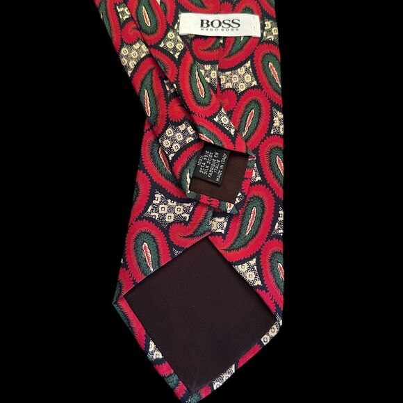 Hugo Boss Men's Necktie Tie Red/Green Paisley Design 100% Silk Made in Italy - Picture 4 of 4